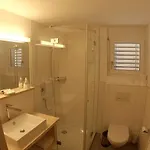 Haus Baracca Ubytování v soukromí Vella